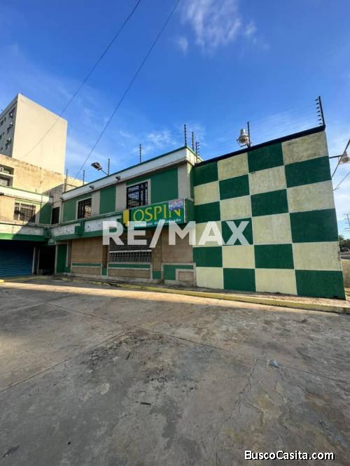 Local En Alquiler Cecilio Acosta. Remax Millenium