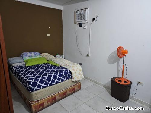 Venta de Casa de Oportunidad en el Sector La Croquera, Palo Negro   Ubicación: Sector La Croquera, P