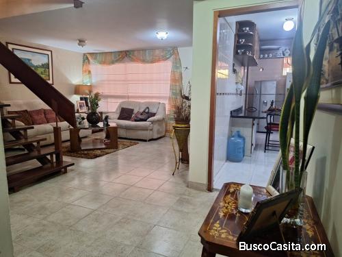 Venta de Townhouse en Conjunto Residencial La Oliveña, Puerto Ordaz