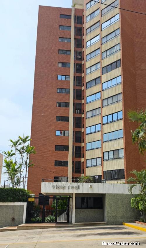 SE VENDE APARTAMENTO SECTOR AV. EL MILAGRO CON 5 DE JULIO, MARACAIBO