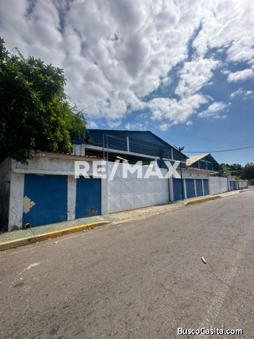 Galpón en Venta. Los Estanques. Remax Millenium