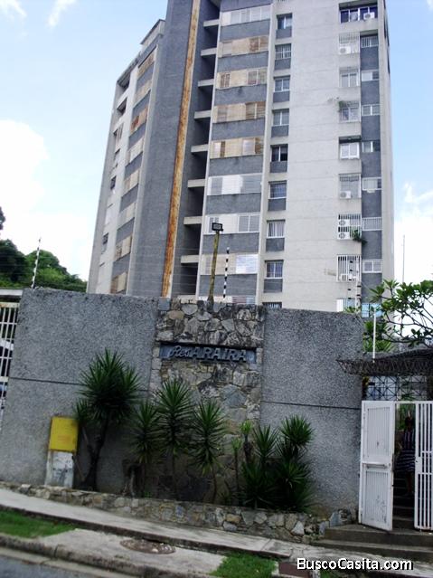 EN LA URBINA VENDO COMODO  APARTAMENTO CON GRAN POTENCIAL