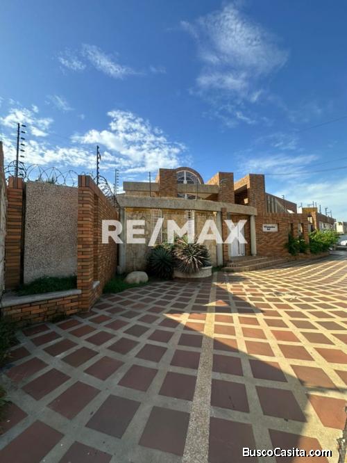 Casa- Villa Costa Rosmini I-. Remax Millenium