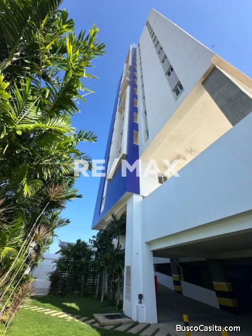 Apartamento En Edif. Via Veneto. Remax Millenium