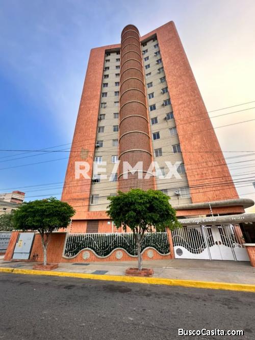 Apto.Venta Resd. Lago Cristal Remax Millenium