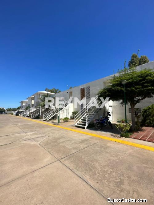 Apartamento en Alquiler Resid. La Plaza. Remax Millenium