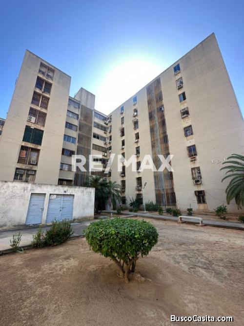 Apartamento en Alquiler Resid. Palaima. Remax Millenium