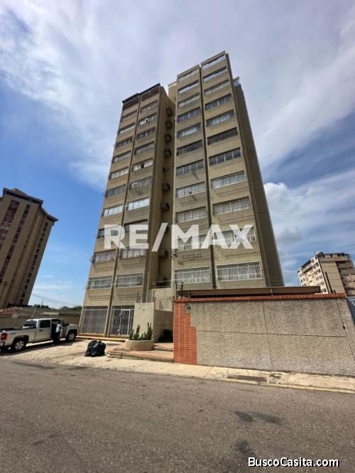 Apto. en Alquiler Falcon Remax Millenium..