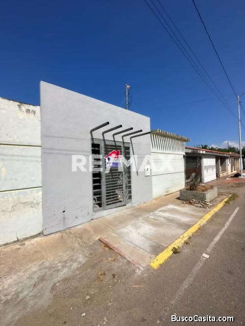 Apartamento En Edif. Giulianova. Remax Millenium