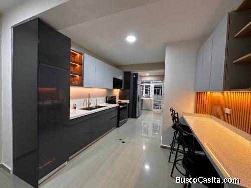 Apartamento en Alquiler en Res. Titanium Suite, Planta 100% y Pozo