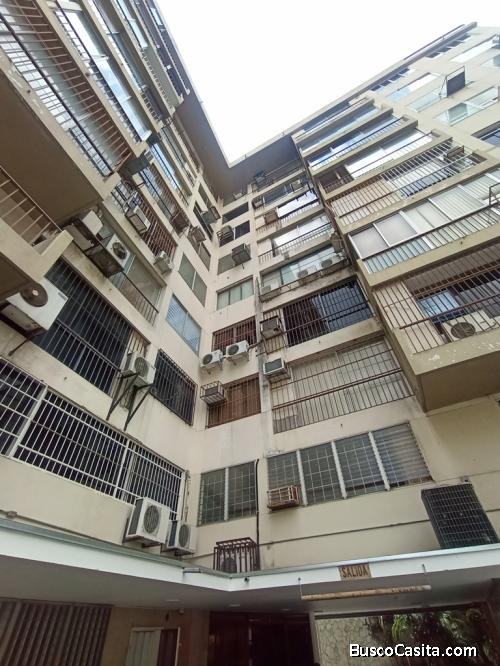 Oficina de 38mts2 en alquiler en Los Caobos -  Plaza Venezuela	