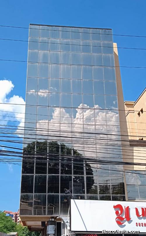 Se alquila Local en el C. C. El Ankla, Av Principal de Lechería