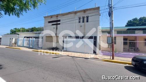 CASA VENTA AV. PRINCIPAL SABANETA MARACAIBO NEXT 1648 ELIDA HERNANDEZ TELF 04246072709