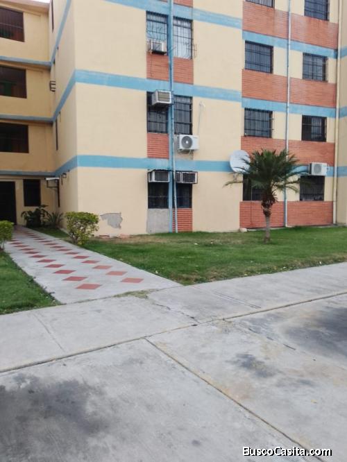 Venta de apartamento en Roraima Paraparal 