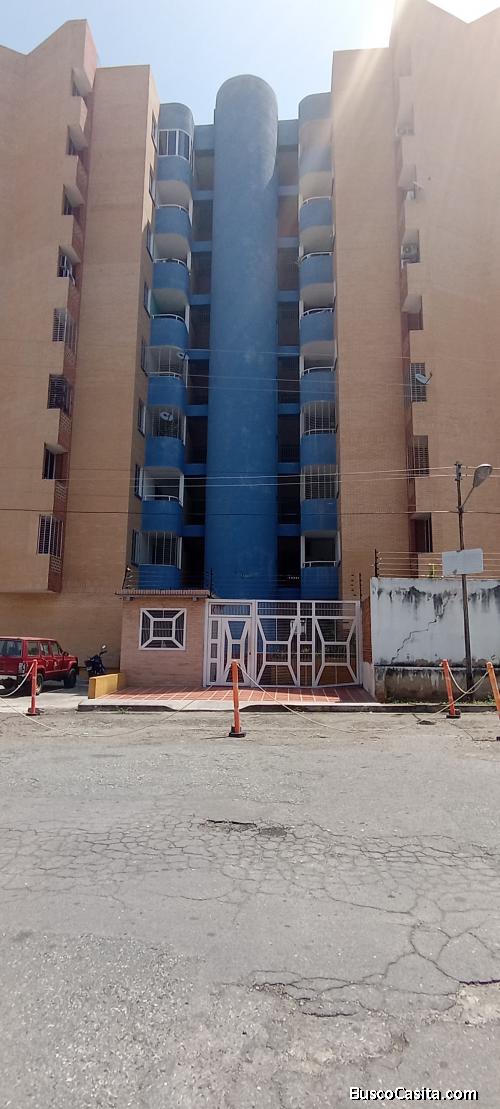 Se Alquila Apartamento en los nisperos 