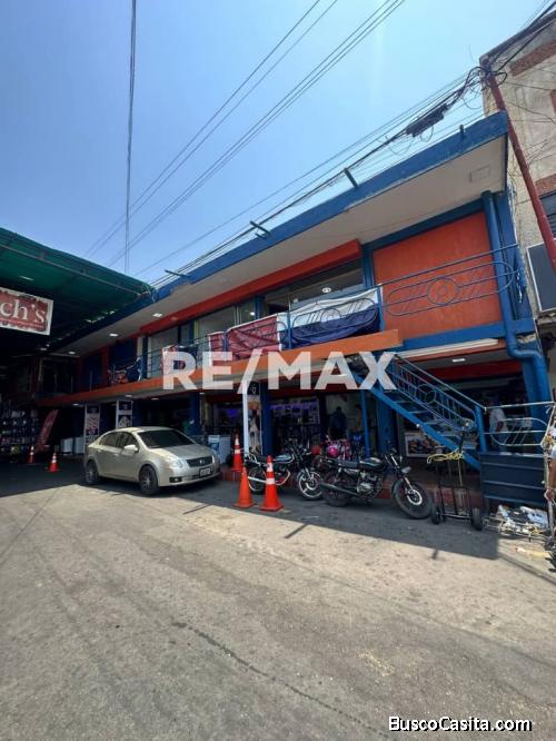 Mini C.C. Goouchs en Venta. Remax Millenium