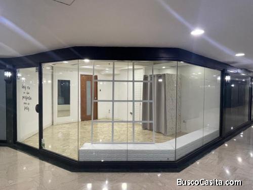 Local comercial de 45 mts2 , ubicado en Las Mercedes 