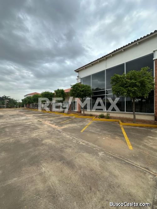 Centro Comercial en VentaRemax Millenium