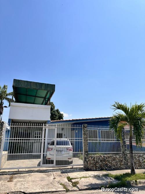 En Venta Casa en Parque Valencia
