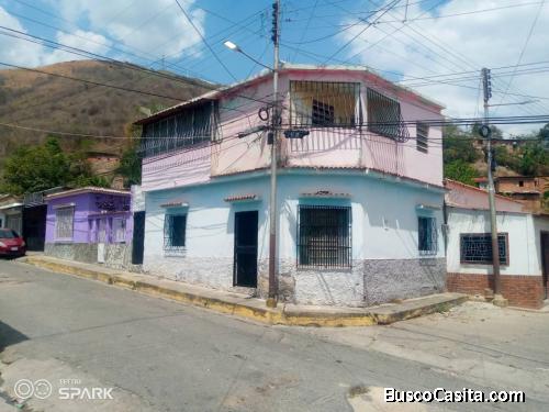 Venta de dos casas en una- El Consejo, Aragua