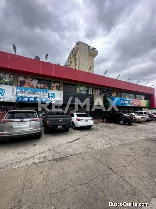 Local Comercial en Alquiler Av. Santa Rita. Remax Millenium
