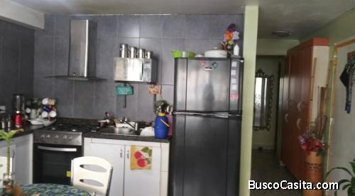 Excelente Apartamento en Venta en la Av. La Paz (Calle Rotaria), Paraíso. Listo # 0426-913.89.24