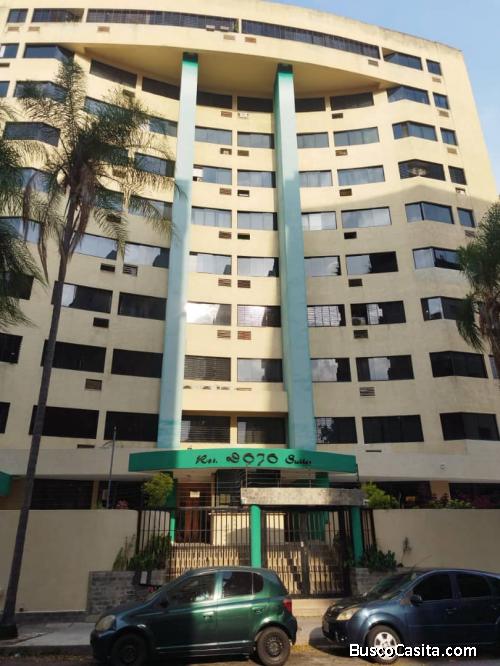 APARTAMENTO EN ALQUILER URB. PREBO