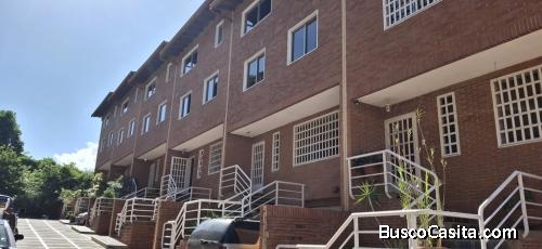 Económico Town House en alquiler Urbanizacion Miranda