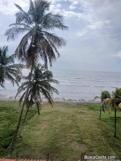 En venta apartamento en Tucacas 