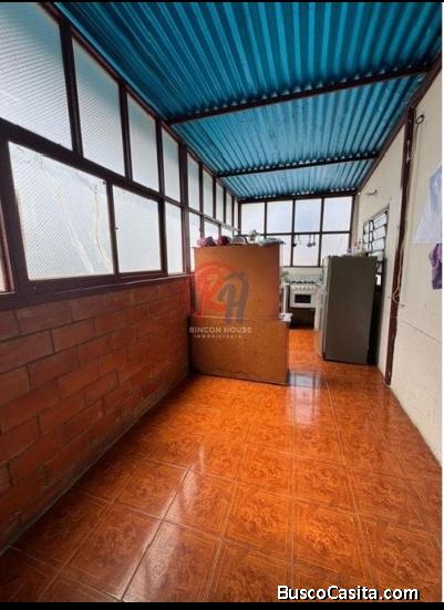 Vendo casa en santa Rita fco de Miranda 