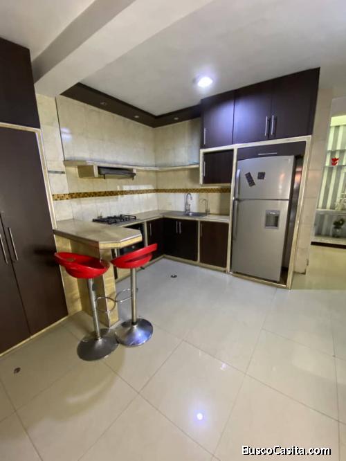 Casa Comercial o Residencial en Centro Este Barquisimeto con 5 Habitaciones y Terraz