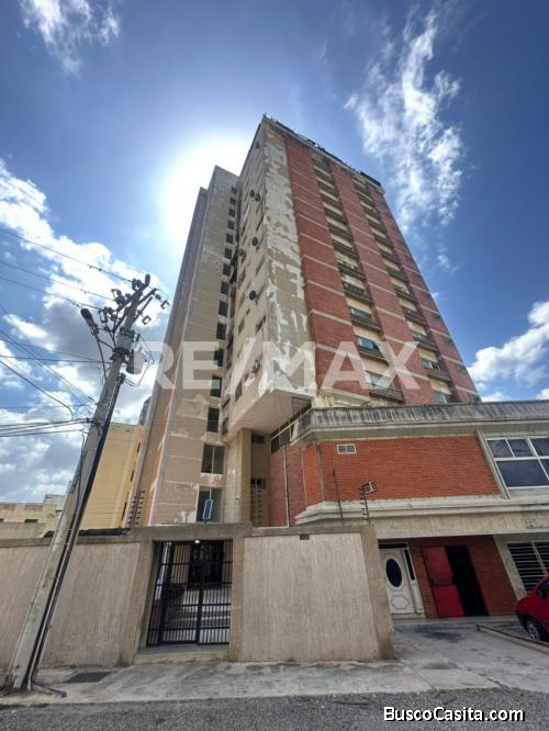 Apartamento en Venta Edif. Lisboa. Remax Millenium