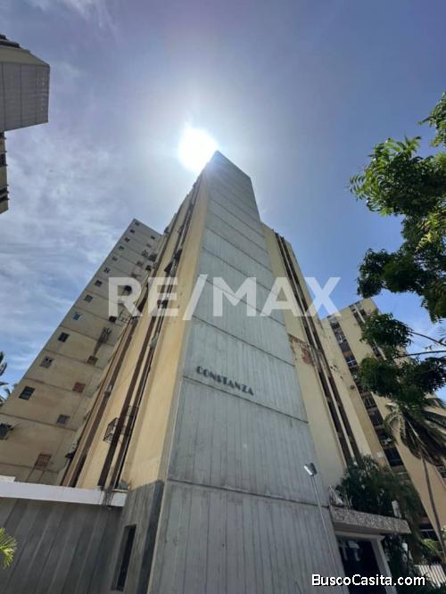Apartamento. En Venta Isla Dorada Av. Milagro Norte. Remax Millenium