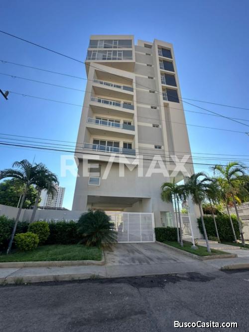 Apartamento en Venta Edif. Sant Angelo Sector La Lago, Remax Millenium