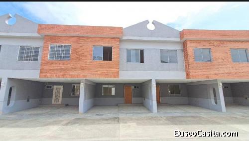 TOWN HOUSE EN SAN DIEGO CARABABO
