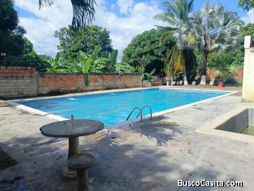 EN VENTA CASA COMERCIAL DE DOS NIVELES EN BELLA VISTA - Imperium Realty