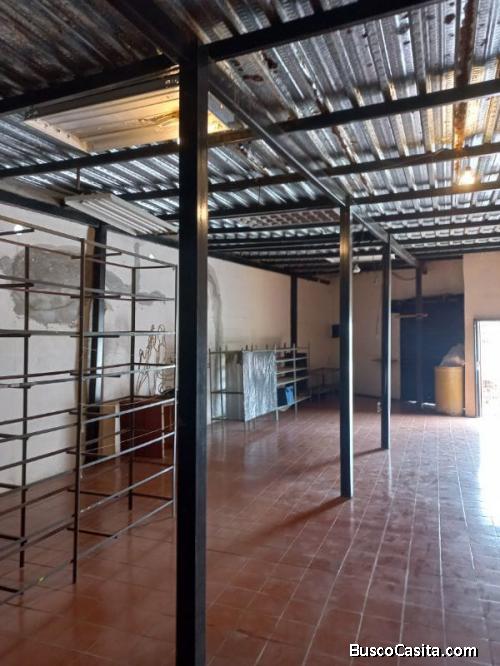 Local comercial de 100 m² en Agua Viva, Cabudare, con oficina, preparado para 2 plantas adicionales
