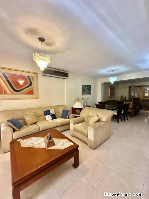 casa de dos niveles en urb roca del valle con planta eléctrica