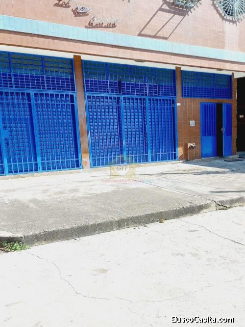 Local Comercial en Alquiler 2410A2