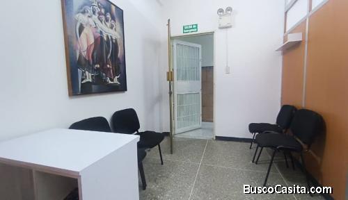 Consultorio amoblado en alquiler cerca del Hospital Antonio María Pineda, Barquisimeto