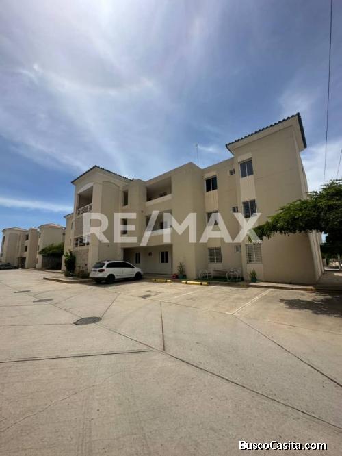 Apartamento en Venta Lago Country Sur, Remax Millenium