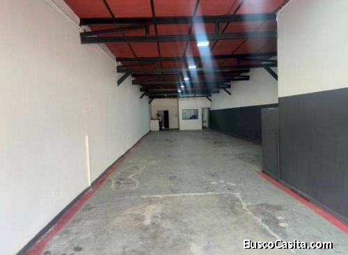 EN ALQUILER LOCAL COMERCIAL