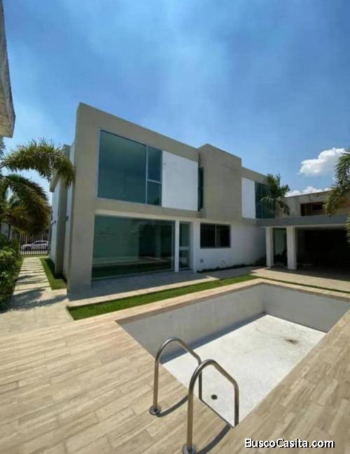 En Venta Quinta vanguardista tipo Loft Industrial en Altos de Guataparo