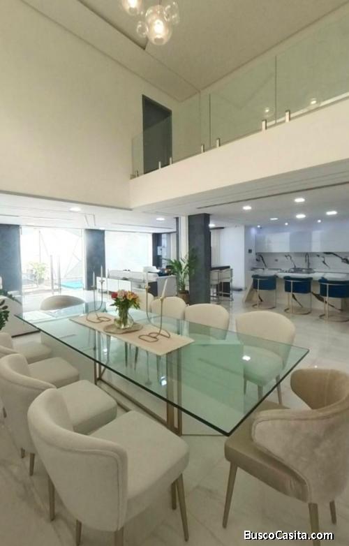 En Venta Casa Moderna en Altos del Parral