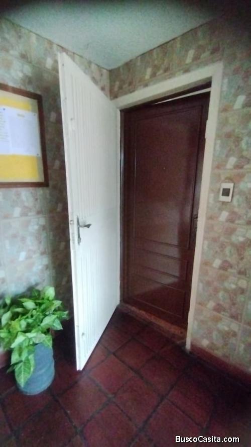 Venta. El Alboral. Flor Amarillo. Apartamento amoblado. Planta BAJA.