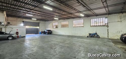 Se Vende Galpón, Sector Bella Vista. Maracibo