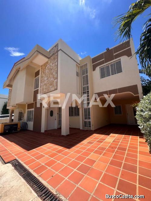 TH Venta Maracaibo Villa Portal Del Sol. 160925