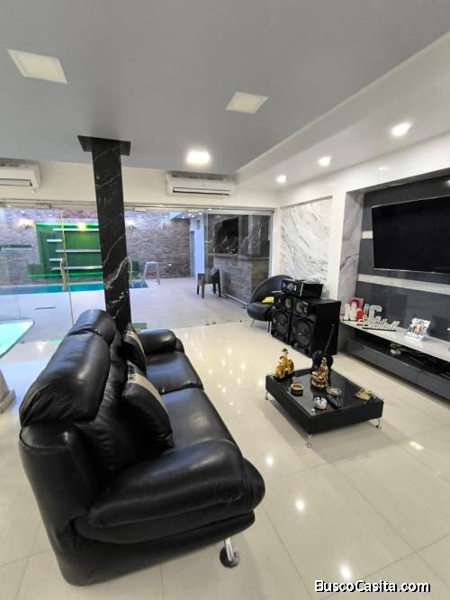 Casa Remodelada a Estrenar en Cabudare, con Piscina, Planta 100% y Parrillera de Acero
