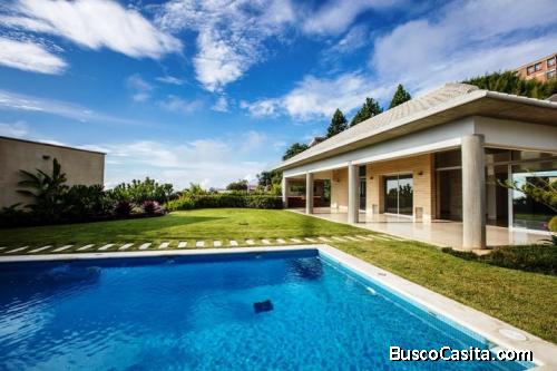 La Lagunita Country Club, Casa Moderna de un nivel a estrenar MLS# 25-3117