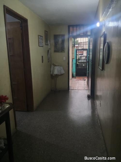 En Venta Casa en la Isabelica sector 13 en Av. Principal